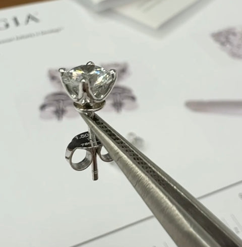 زوج من الأقراط مختبري (1.5ct-VS1-G)