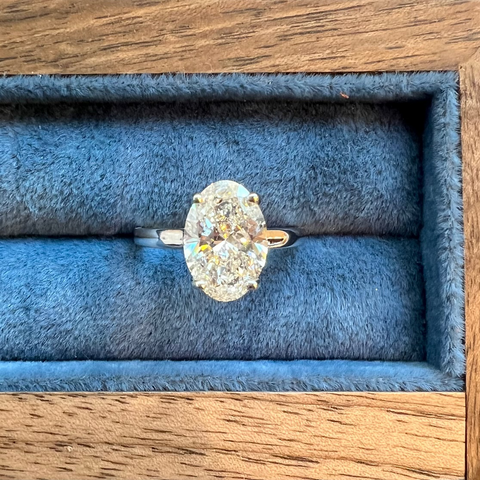 خاتم سولتير مختبري (3ct-VS1-F)