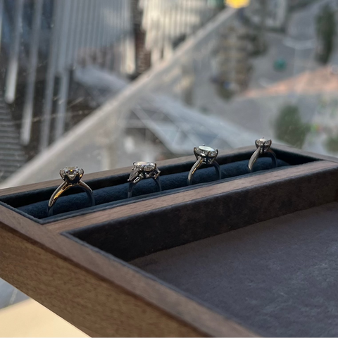 خاتم ثلاثي مختبري (2.06ct-VS1-E)